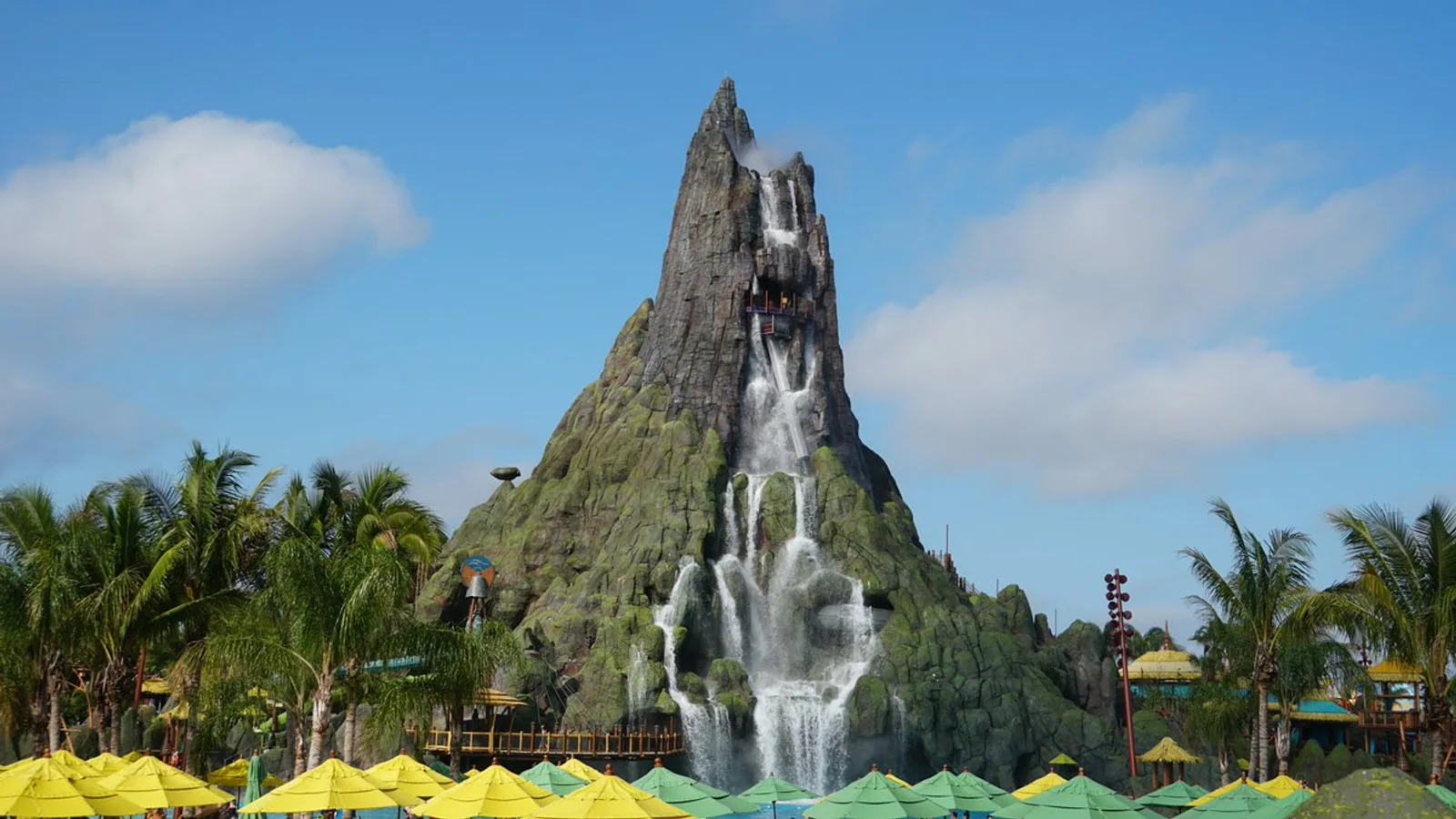 Krakatau volcano at Universal Volcano Bay