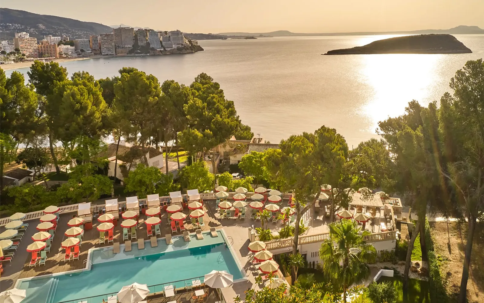 Alua Calvia Mallorca in Magaluf, Mallorca, property overview.