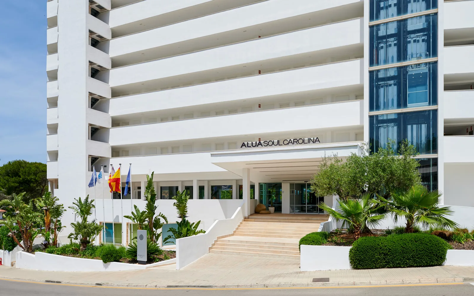 AluaSoul Carolina in Font de Sa Cala, Mallorca, resort detail.
