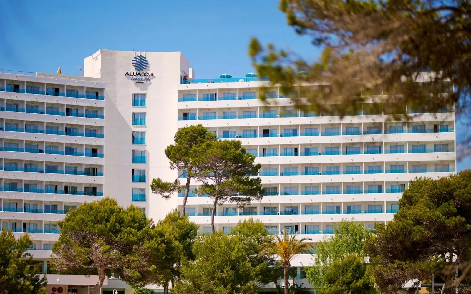 AluaSoul Carolina in Font de Sa Cala, Mallorca, resort detail.