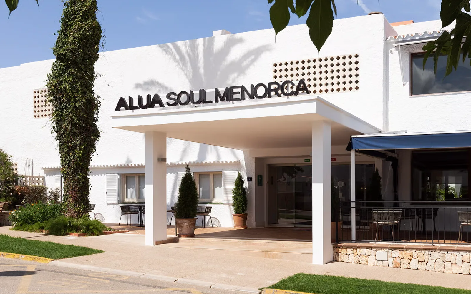 AluaSoul Menorca in S’Algar, Menorca, resort detail.