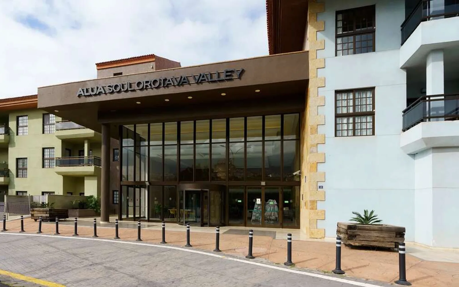 AluaSoul Orotava Valley in Puerto de la Cruz, Tenerife, resort detail.