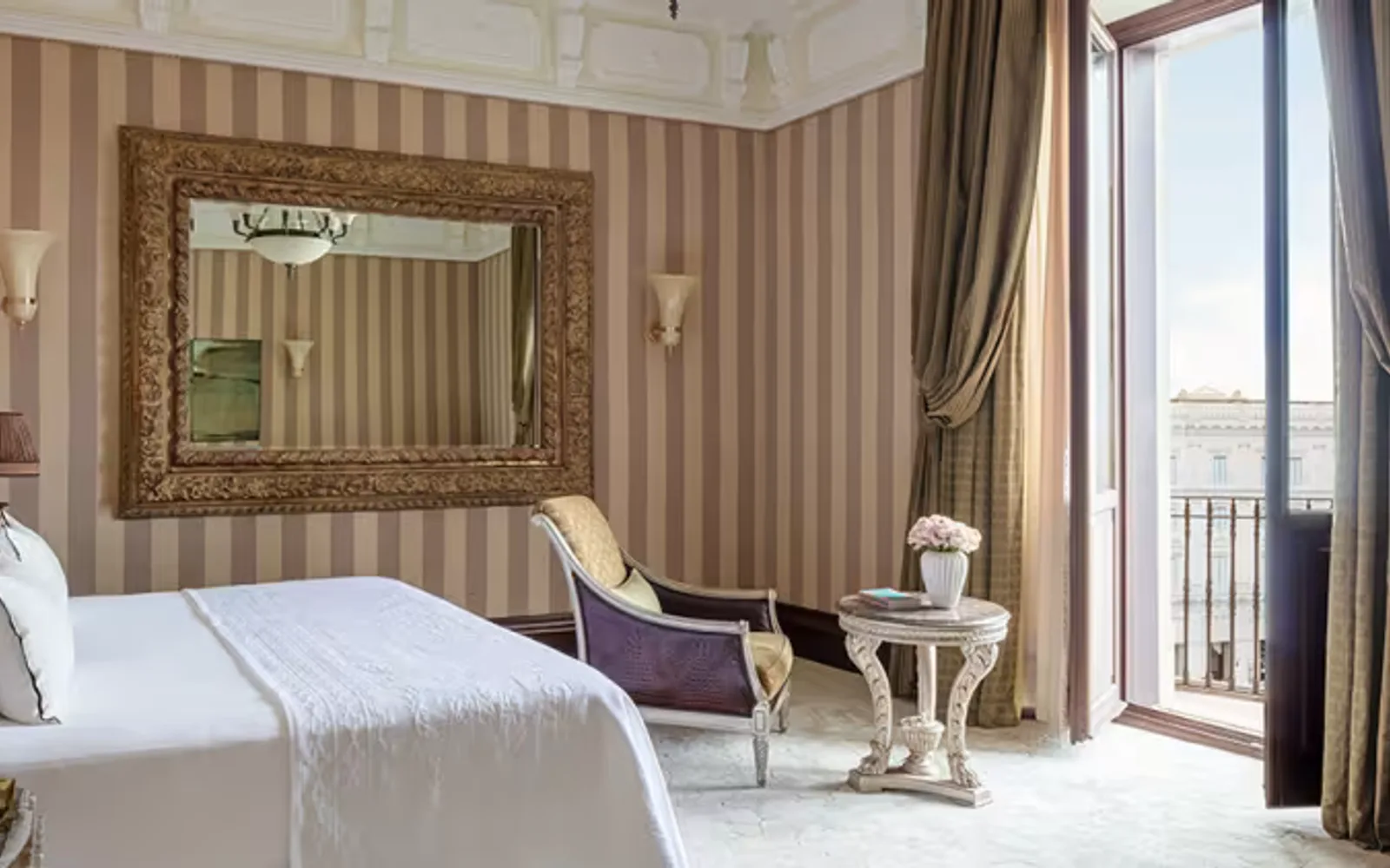 Anantara Palazzo Naiadi Rome Hotel in Rome, official property photography.
