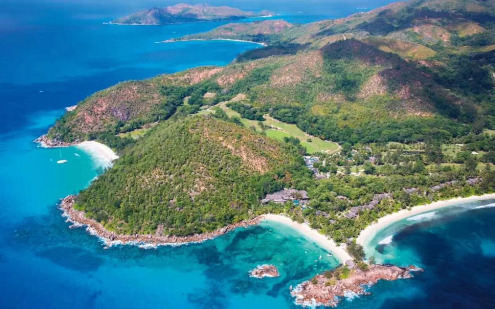 Panoramic aerial view of Constance Lemuria and the Praslin coastline.