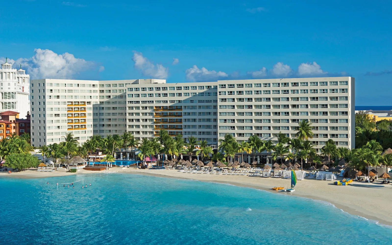 Dreams Sands Cancun Resort & Spa in Cancun Hotel Zone, resort detail.