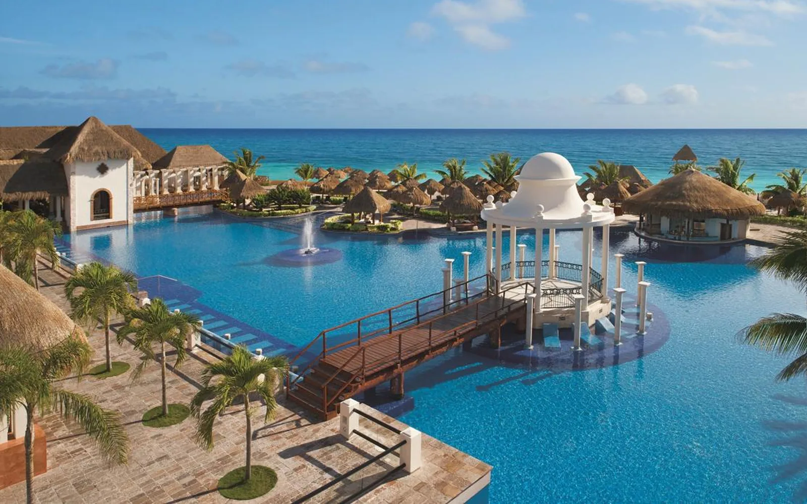 Dreams Sapphire Resort & Spa in Puerto Morelos, Riviera Maya, resort detail.