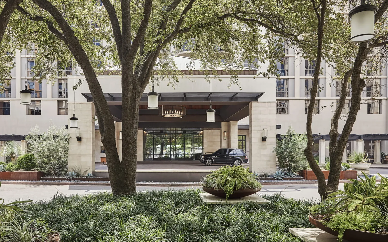 Four Seasons Hotel Austin, official Four Seasons photography for the accommodation section.
