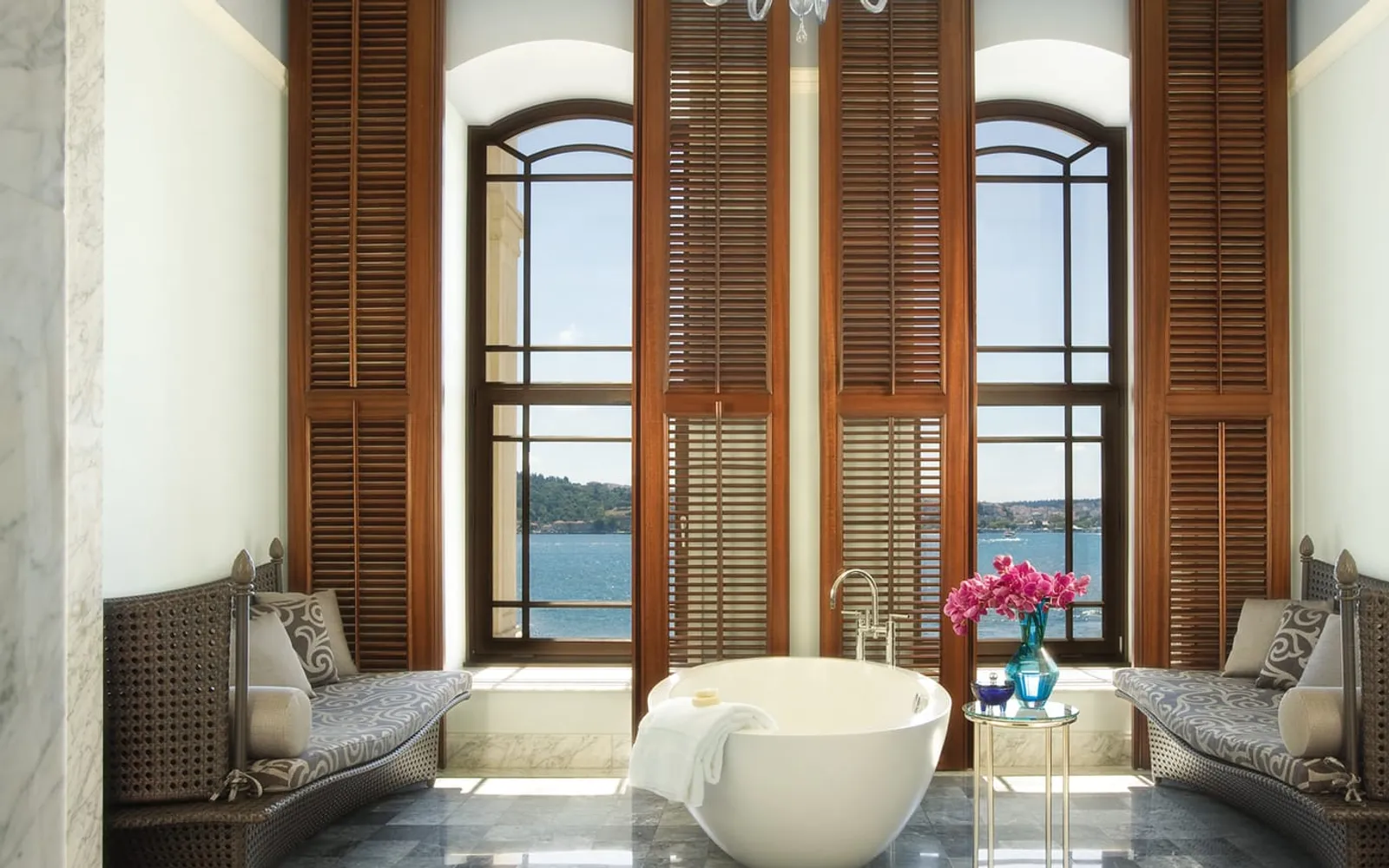 Four Seasons Hotel Istanbul at the Bosphorus, official Four Seasons photography for the dining section.