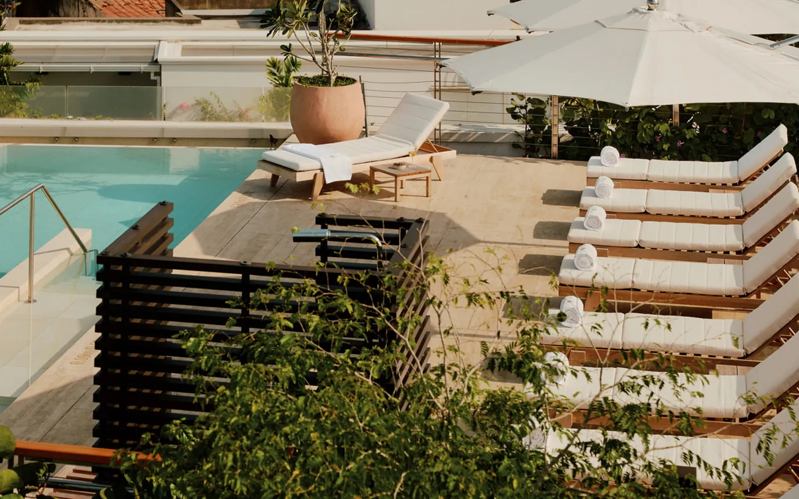 Four Seasons Hotel and Residences Cartagena, official Four Seasons photography for the dining section.