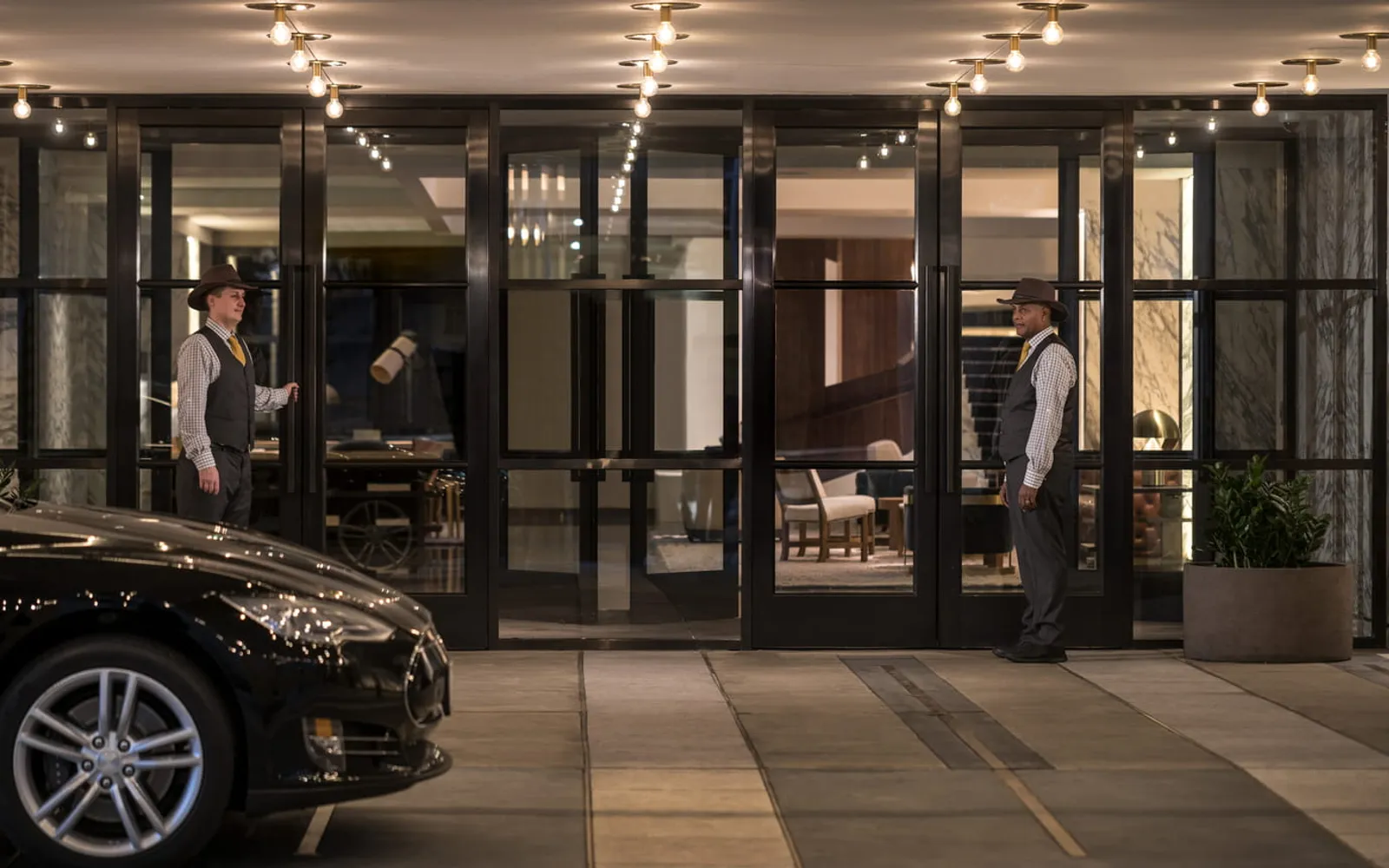 Four Seasons Hotel Houston, official Four Seasons photography for the hero section.