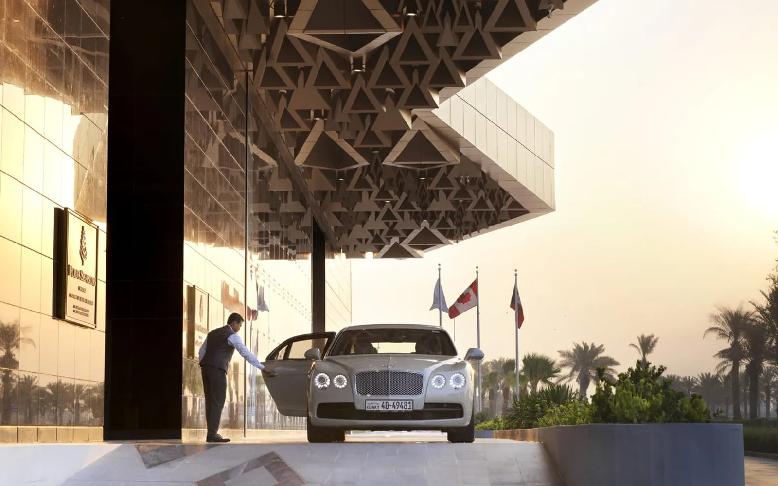 Four Seasons Hotel Kuwait At Burj Alshaya, official Four Seasons photography for the accommodation section.