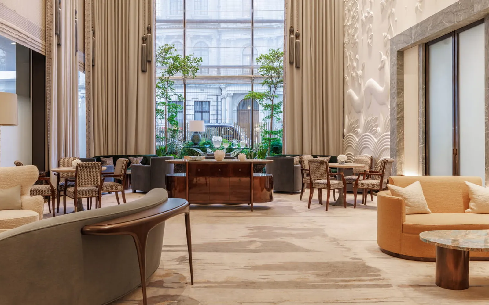 Four Seasons Hotel London at Park Lane, official Four Seasons photography for the hero section.