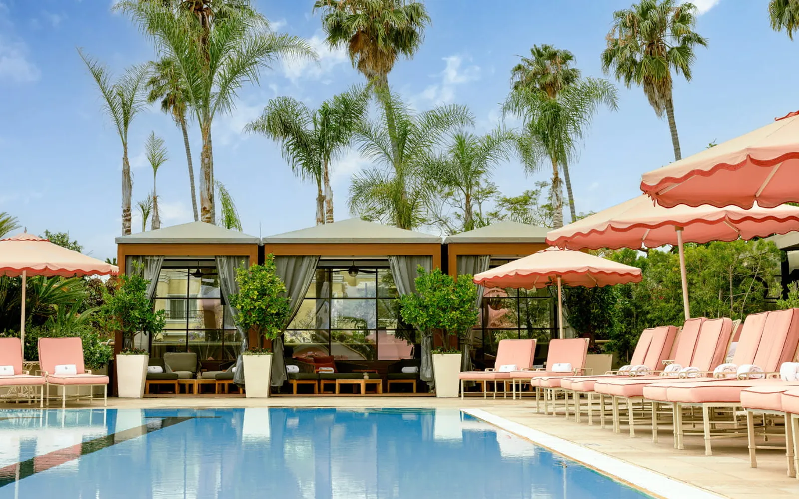 Four Seasons Hotel Los Angeles (Four Seasons Los Angeles) at Beverly Hills, official Four Seasons photography for the dining section.