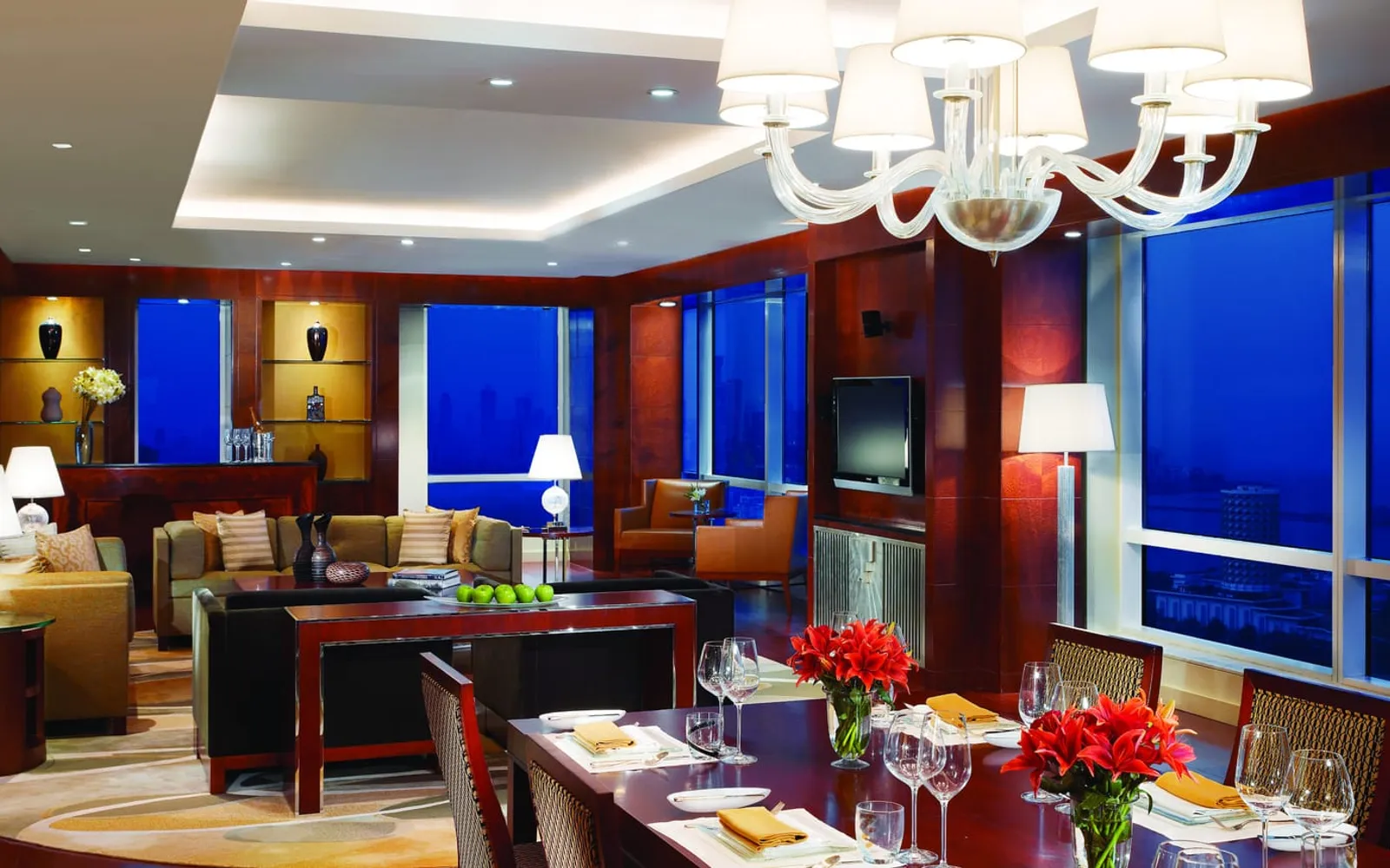 Four Seasons Hotel Mumbai, official Four Seasons photography for the dining section.