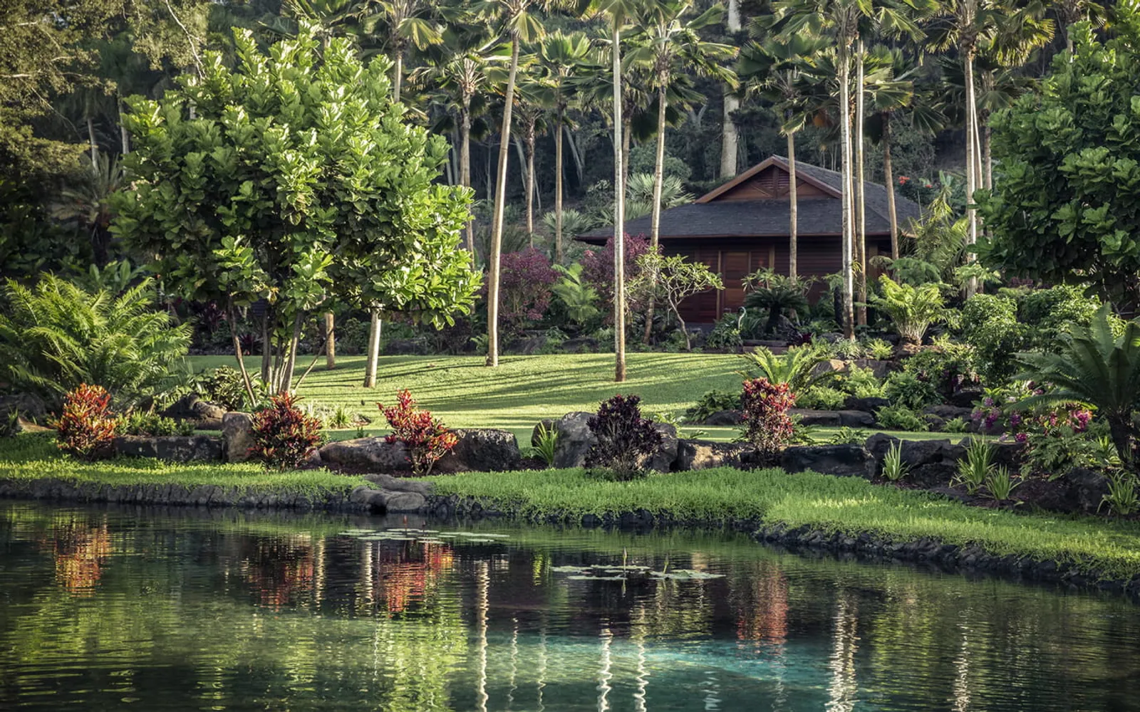 Sensei Lanai A Four Seasons Resort, official Four Seasons photography for the dining section.