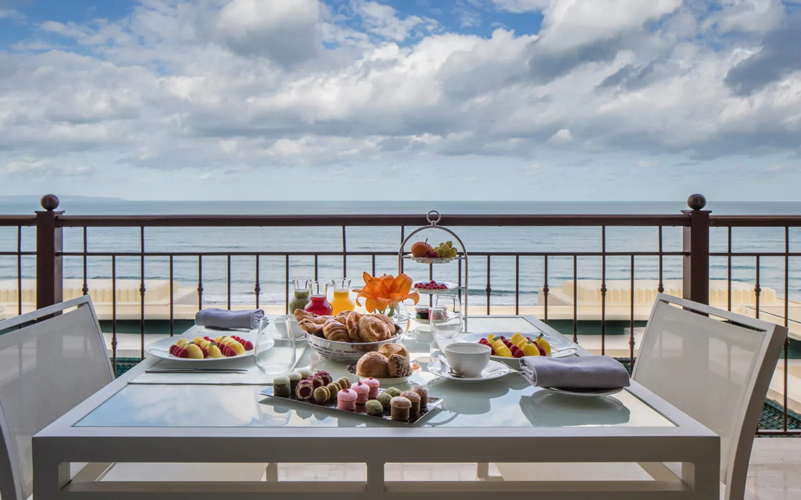 Four Seasons Hotel Tunis, official Four Seasons photography for the overview section.
