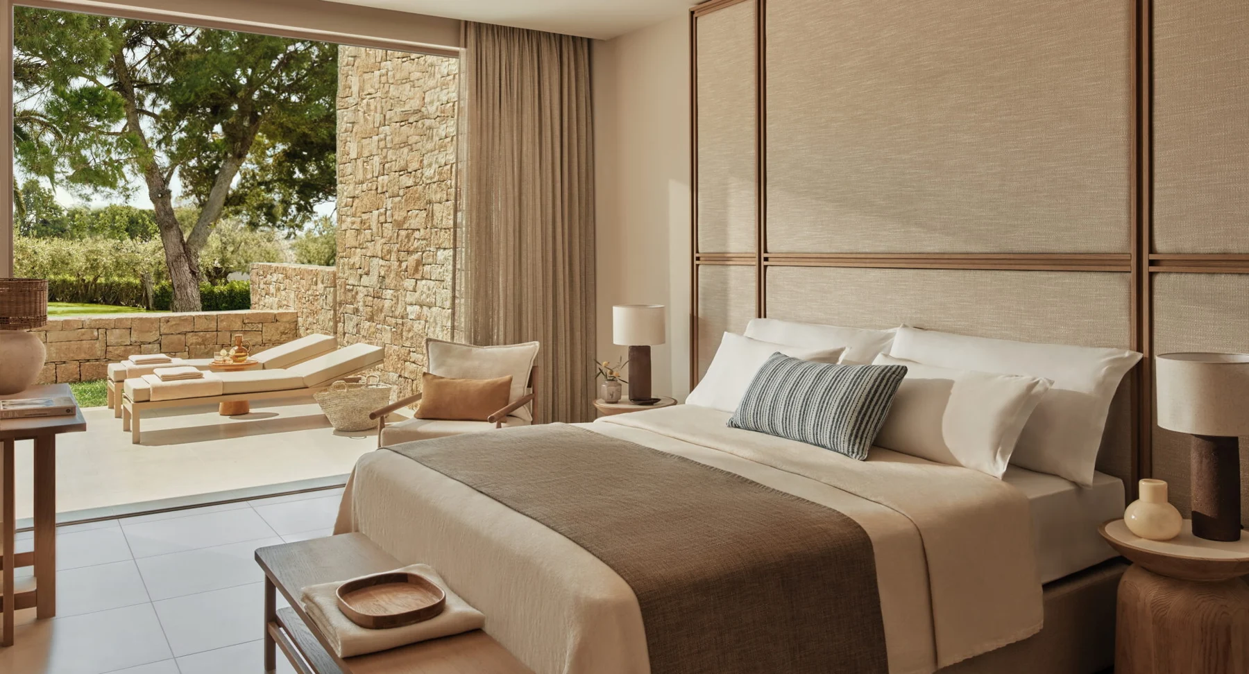 Deluxe One Bedroom Bungalow Suite with Private Garden