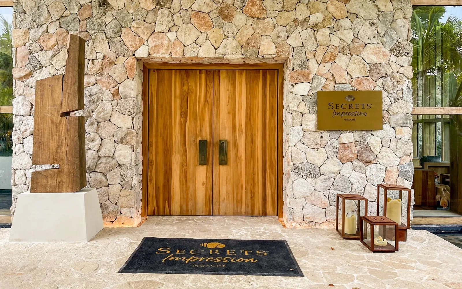 Impression Moxché by Secrets in Playa del Carmen, Riviera Maya, resort detail.
