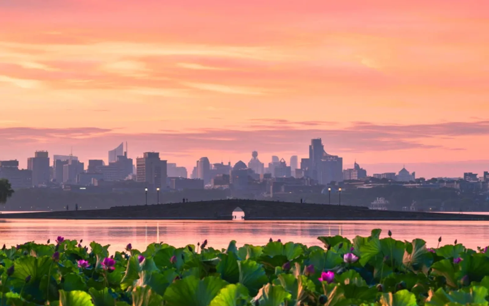 Landscape view of West lake, Hangzhou