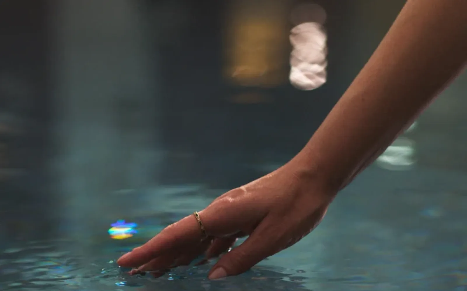 The pool at Mandarin Oriental, Paris.