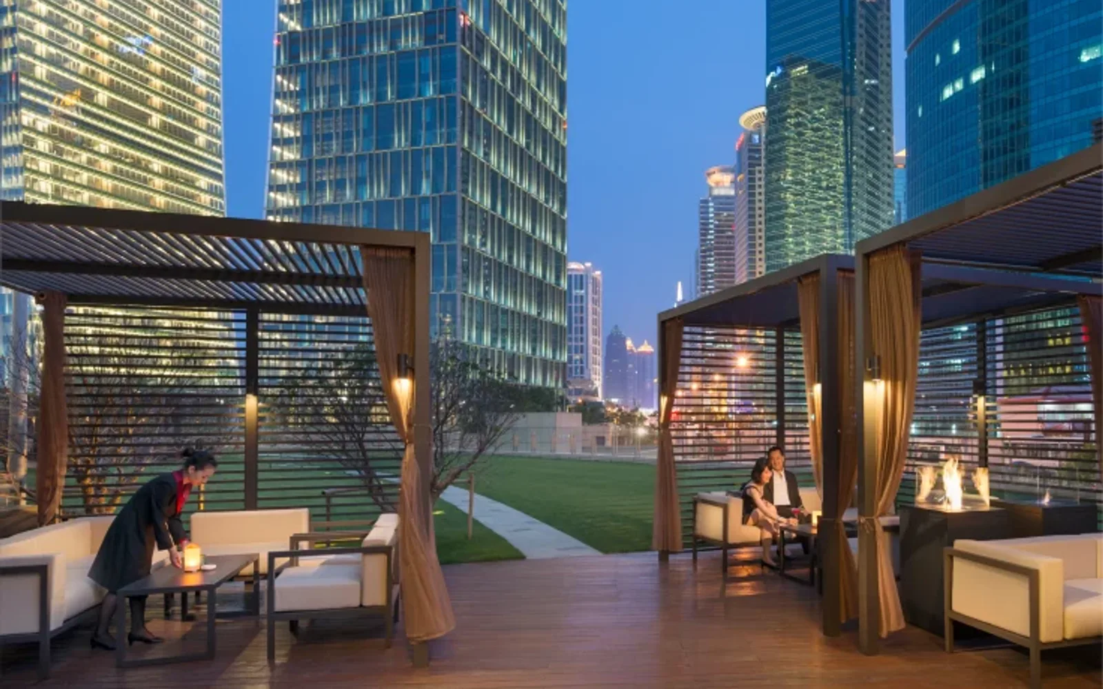 drinks with city view