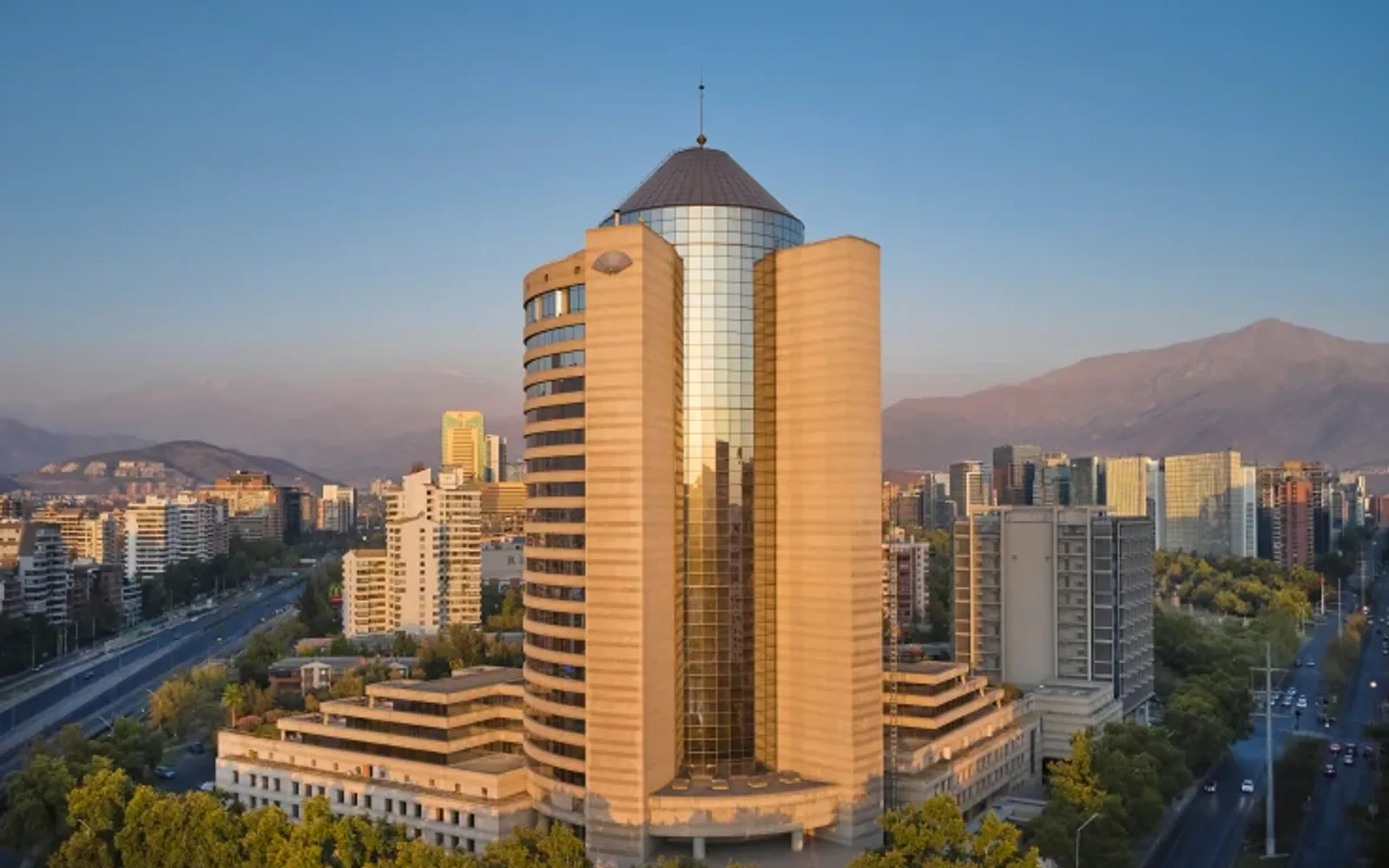 Exterior of Mandarin Oriental, Santiago.