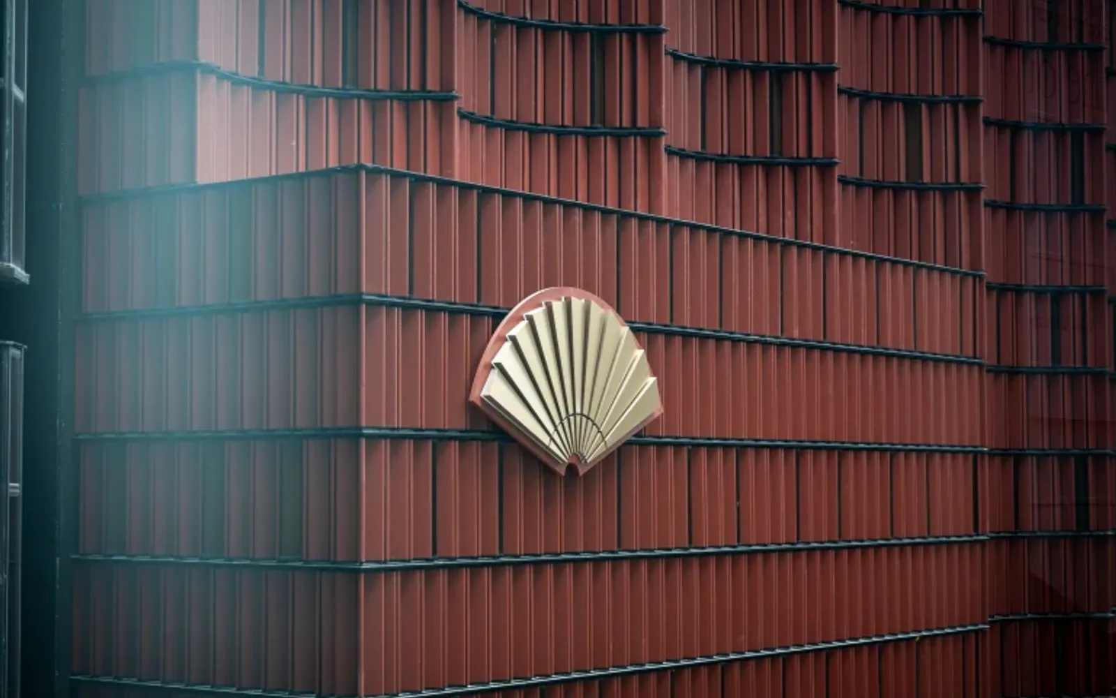 New Façade at Mandarin Oriental The Landmark, Hong Kong