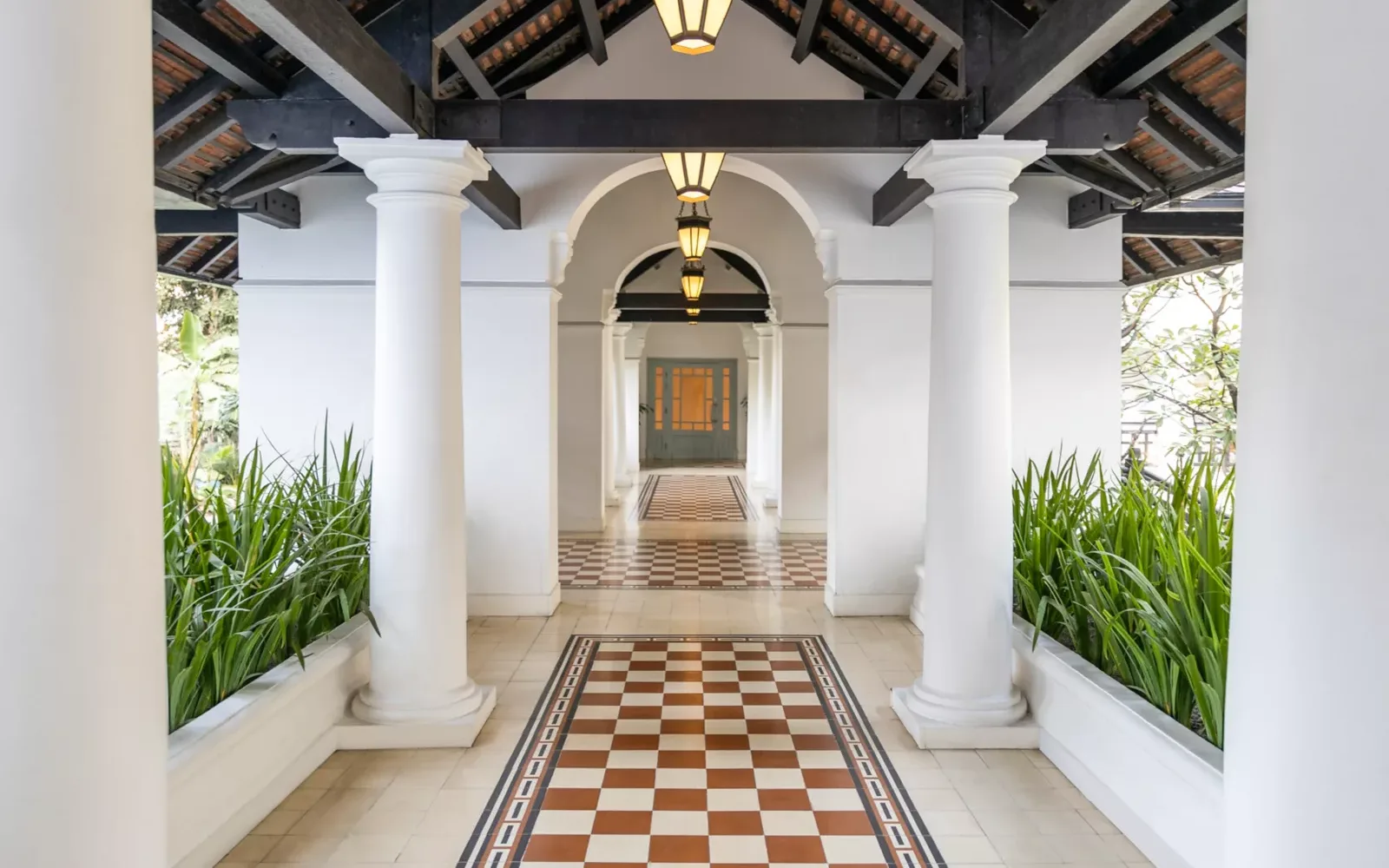 Raffles Hotel Le Royal heritage colonnade