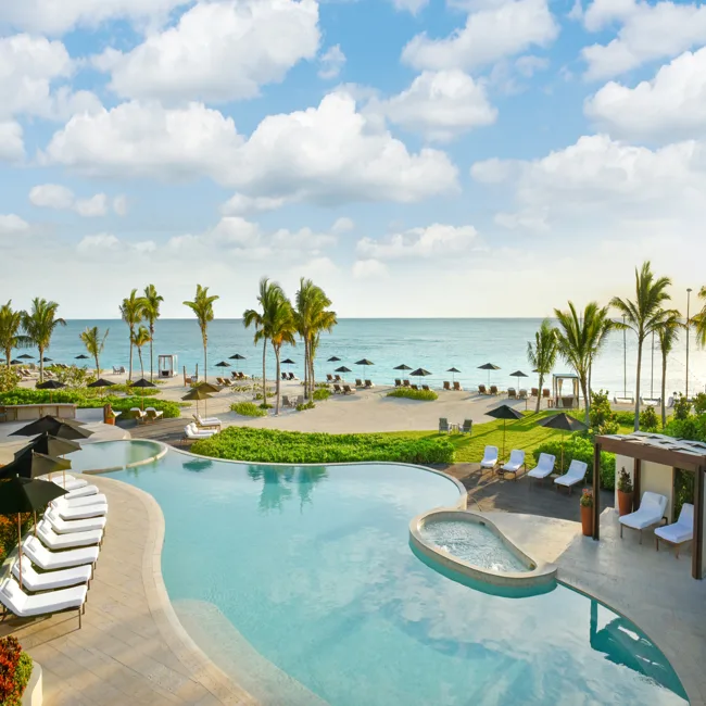 Pool and beachfront at Rosewood Mayakoba