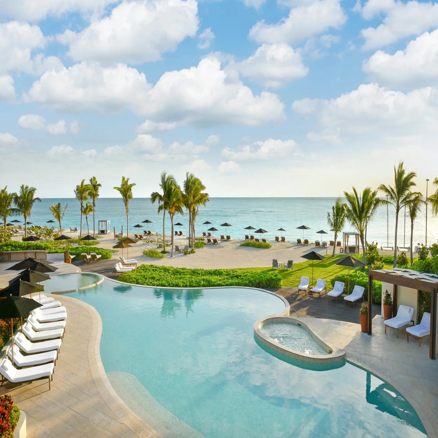Pool and beachfront at Rosewood Mayakoba