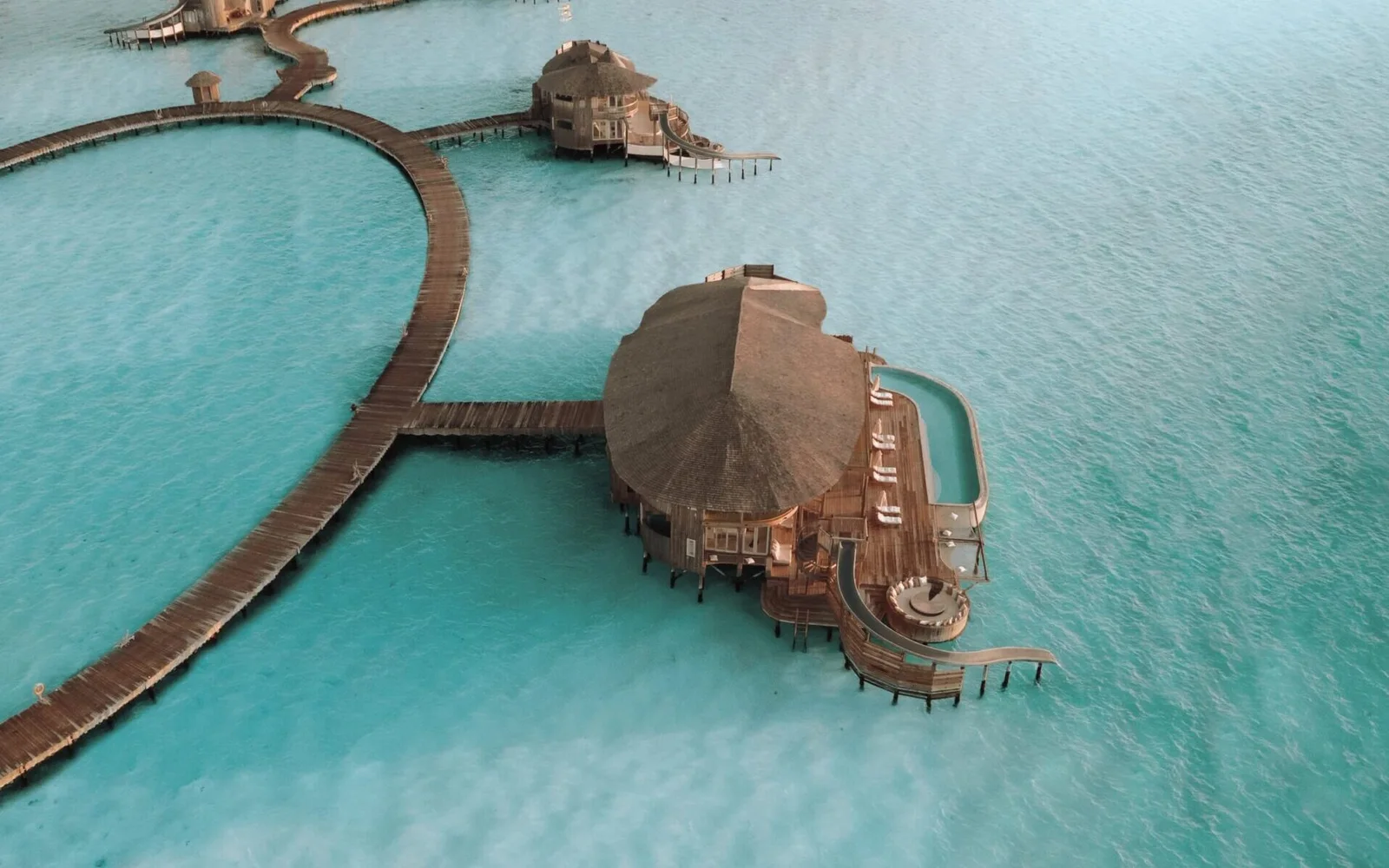 Soneva Jani lagoon and jetties in Noonu Atoll