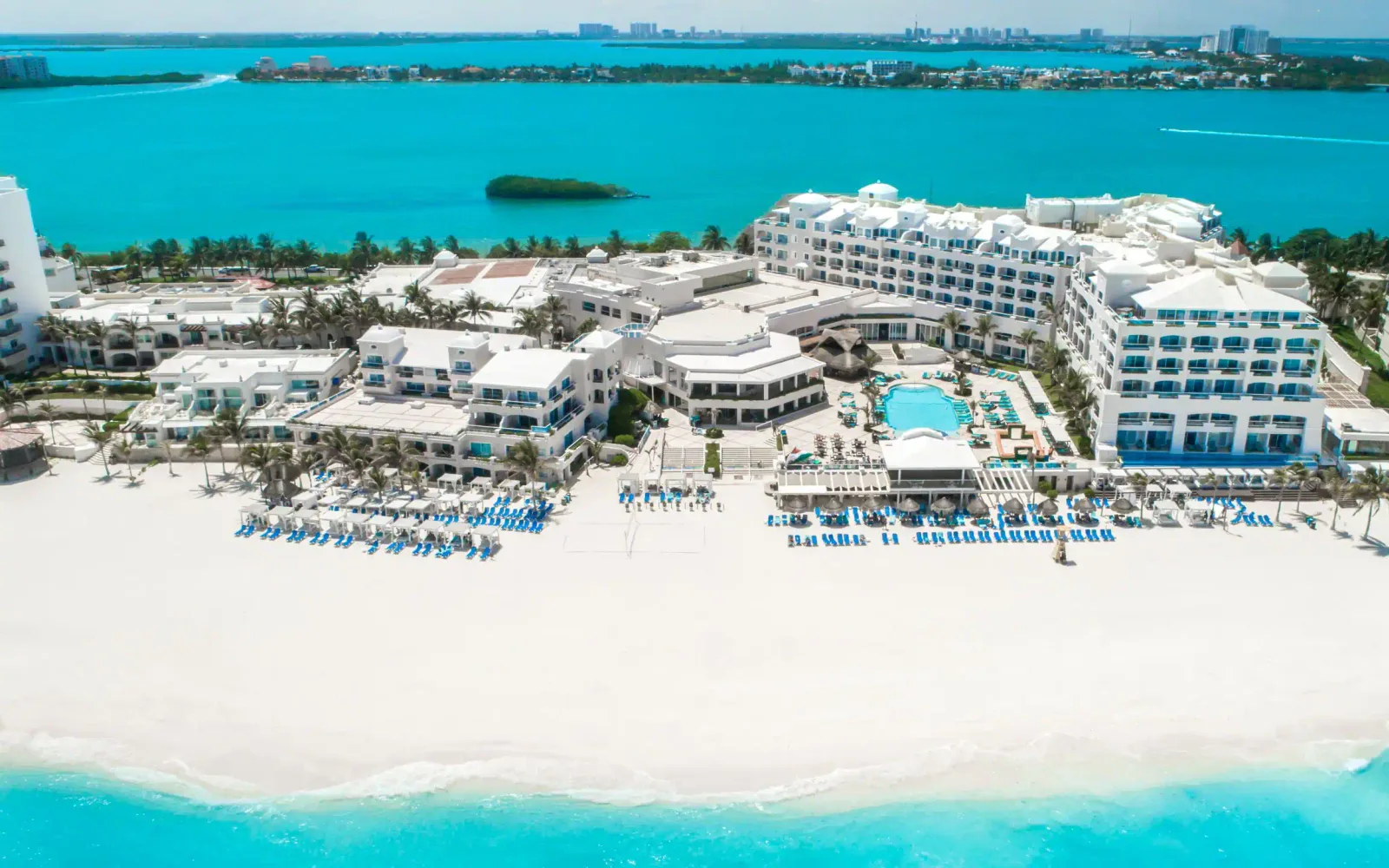 Sunscape Cancun Resort & Spa in Cancun, property overview.