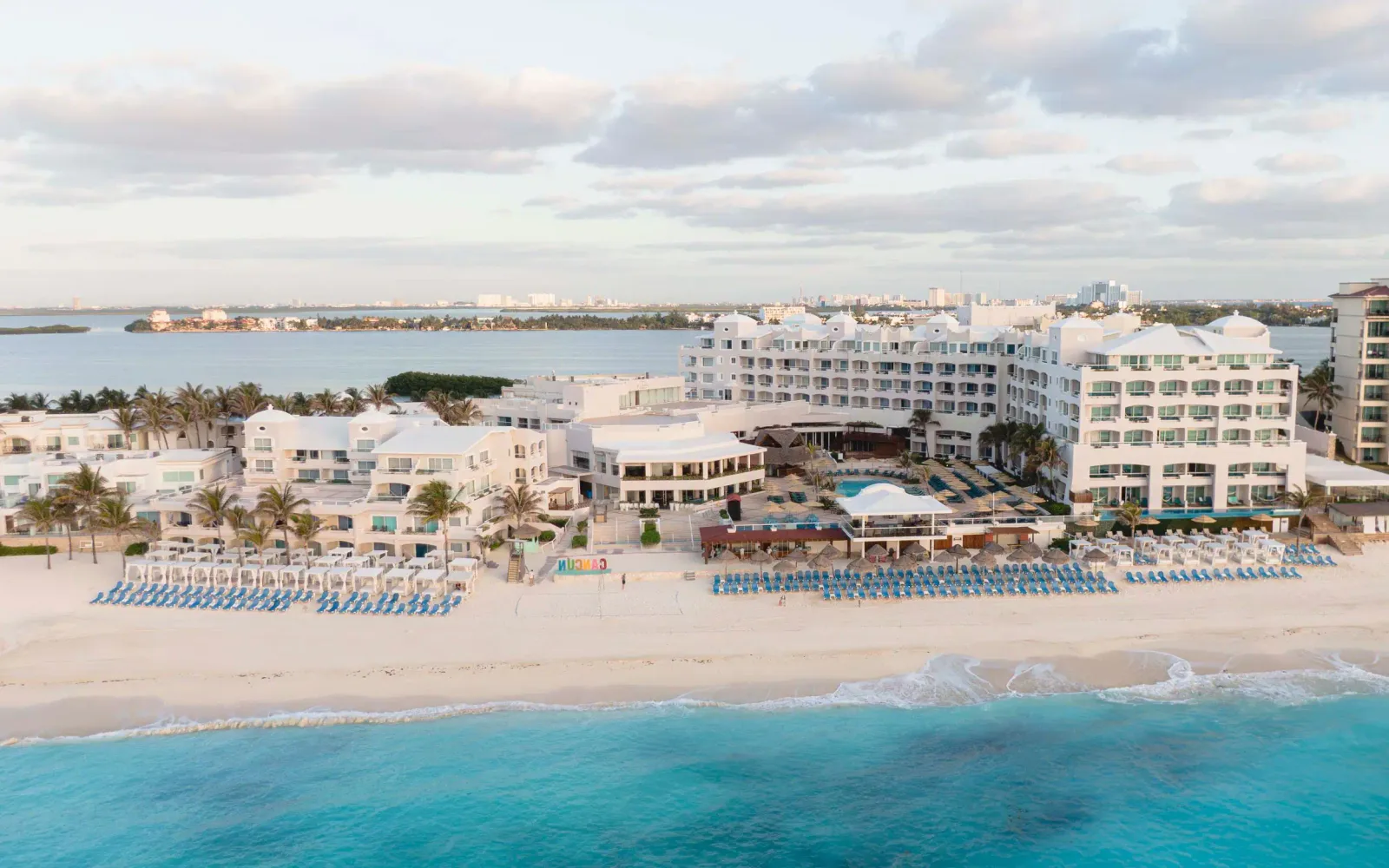 Sunscape Cancun Resort & Spa in Cancun, resort detail.