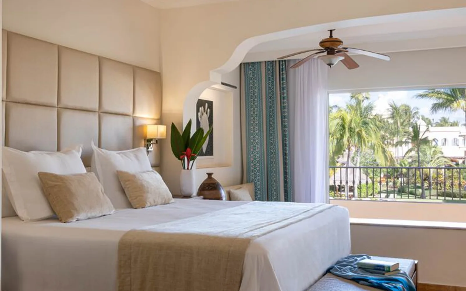 Hotel in the Riviera Maya with Luxury Suites